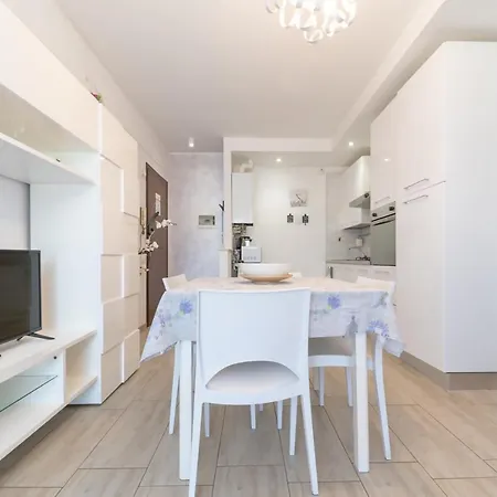Holiday home Viola *