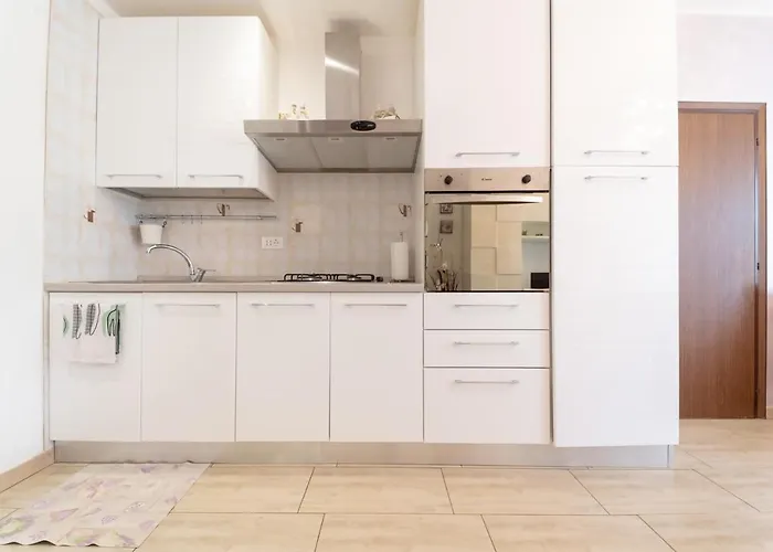 Viola - * Lido Adriano